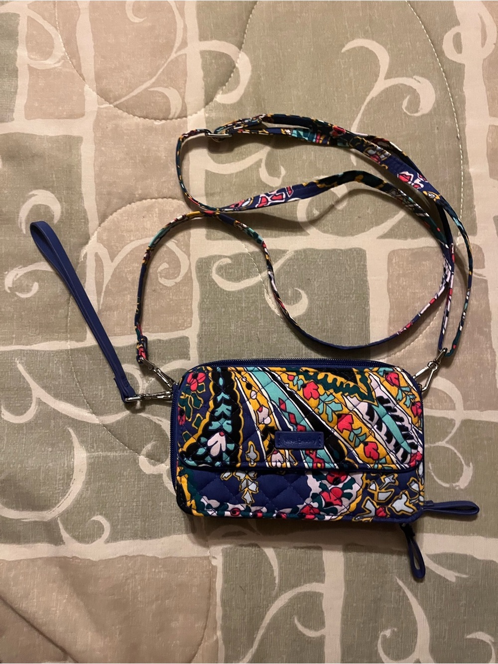 Vera Bradley Navy Multicolor Quilted Crossbody Wallet - Picture 2 of 8